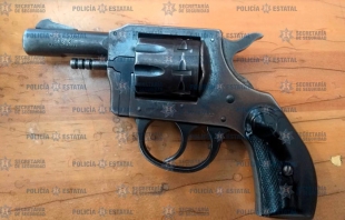 Detiene policía estatal a un hombre con arma de fuego en Valle de Chalco