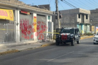 Junto al cadáver había un refresco, que se presume estaba consumiendo el hombre antes de morir.