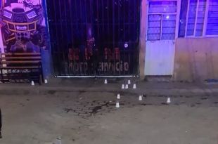 El adolescente fue trasladado de urgencia en una ambulancia, sin embargo, no logró sobrevivir.