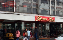 Abren zapatería en pleno centro de Toluca; se llevan mercancía y efectivo