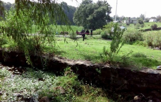 Abandonan cuerpos en canal de Soyaniquilpan