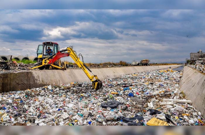 La CAEM, organismo adscrito a la Secretaría del Agua (Sagua) hace un llamado a la ciudadanía a no arrojar basura en la vía pública, cauces y barrancas.