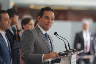 Según Vargas del Villar, más del 80% de la población vive en zonas urbanas con condiciones deterioradas, lo que aumenta riesgos para la salud y el bienestar de las familias.