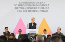 Da Del Mazo banderazo de salida a 50 unidades ecológicas de transporte público