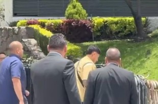 Poco después de recibir el citatorio, Carlos Salcedo reapareció en sus redes sociales 