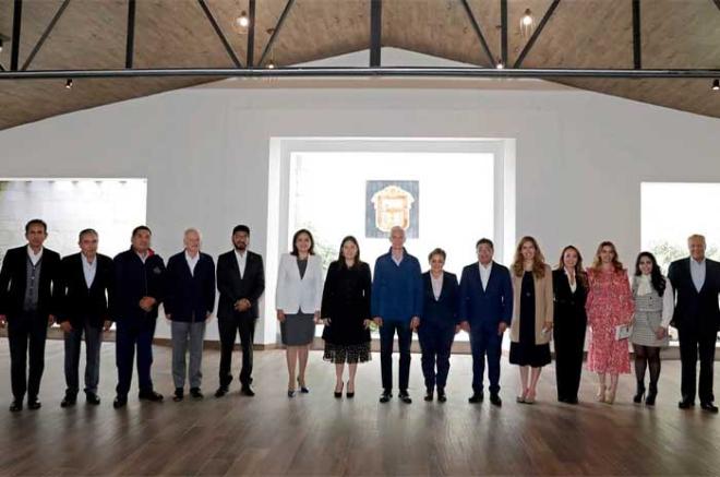 A la reunión asistieron Ana Lilia Herrera Anzaldo y Laura Barrera Fortoul.