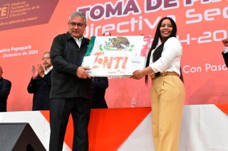 Promete una gestión democrática y unitaria