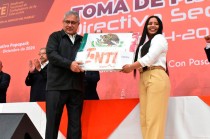 Promete una gestión democrática y unitaria