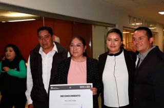 Reconocen a María Luisa Carmona por su destacada participación en la Guía Consultiva de Desempeño Municipal 