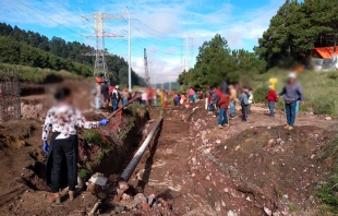 Riña entre comuneros y trabajadores del tren deja cuatro heridos