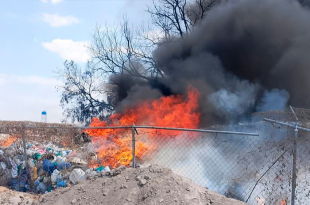 Bomberos y Protección Civil, con apoyo de Tecámac, controlaron el siniestro tras varias horas de trabajo; no se reportan personas lesionadas y la zona permanece acordonada.