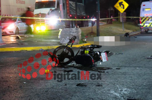 El fallecido fue identificado como Brayan Alberto, de 20 años de edad, quien circulaba a bordo de una motocicleta Italika de color negro