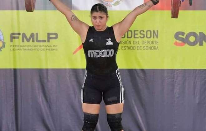 La deportista Daphne Guillen Vázquez, conquistó la medalla de plata, con un levantamiento de 85 kilos, en arranque