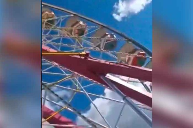 #Video: Muere mujer al caer desde una rueda de la fortuna en Puebla