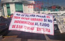 Exigen ejidatarios indemnización por obras del Tren Interurbano México-Toluca