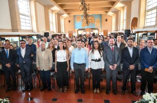 La Biblioteca José María Heredia y Heredia tiene un acervo de doce mil libros