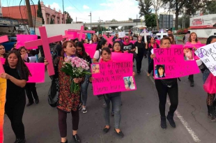 Protestan mujeres en #Ecatepec ante constantes feminicidios