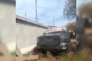 Se determinó que un vehículo GMC, modelo Sierra, color café, pudo participar en las afectaciones que sufrieron cámaras de videovigilancia del C5, en municipios del sur de la entidad.