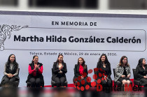 Dirigentes y militantes del PRI Estado de México rinden homenaje luctuoso a Martha Hilda González Calderón.