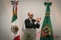 Señaló que su salida busca reducir tensiones en la elección de su sucesor y agradeció el respaldo recibido.