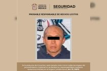 Marco "N", junto con el vehículo recuperado y la réplica de arma de fuego, fue puesto a disposición de la Fiscalía Especializada en Robo de Vehículos.