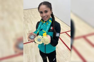 Paola Longoria y sus medallas