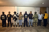 Los detenidos junto con los vehículos recuperados, fueron presentados ante la Agencia del Ministerio Público.