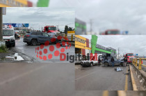 Camioneta chocada en puente de Toluca–Tenango