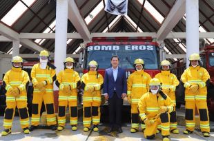 Entregan equipamiento a bomberos de Tianguistenco