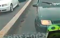 #Video: Atacan con hacha a automovilista, en Ecatepec