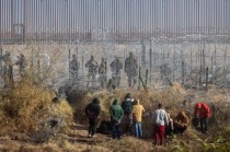 Estas tropas se sumarán a los cerca de 2,500 miembros de la Guardia Nacional y la Reserva ya desplegados en la zona fronteriza.