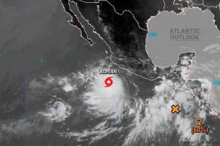  “Adrián” era tormenta tropical, pero este miércoles se intensificó hasta convertirse en huracán.