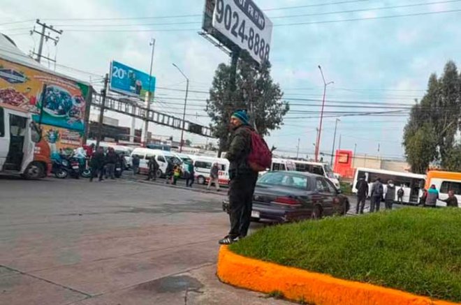 Transportistas cerraron vialidades tras la muerte de una menor y dos padres heridos
