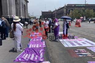 Las inconformes instalarán un memorial y entregaron un documento a Palacio de Gobierno 