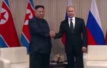 Kim visita a Putin; busca ayuda para la negociación de su desarme nuclear
