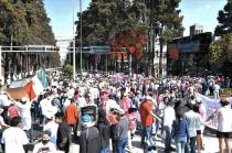 Miles de ciudadanos recorren Paseo Colón con consignas como “Andrés Traidor, el INE no se toca” , &quot;Fuera López&quot; y “Viva México”.