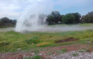 Huachicoleros provocan nueva fuga en ducto de Pemex en Axapusco; suman cinco este año