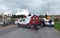 Muere conductor al chocar en la #Toluca-Zitácuaro