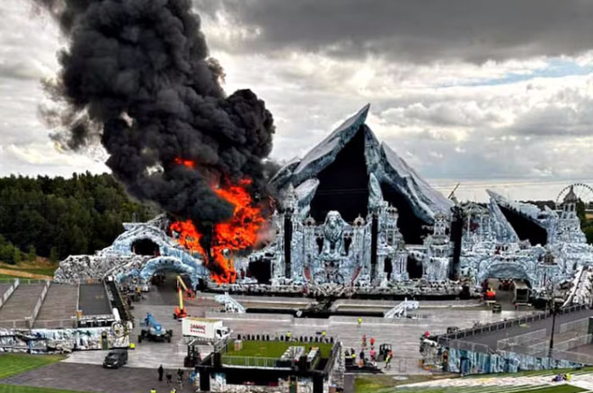 Pese al siniestro, el festival sigue en pie y DreamVille abrirá como estaba previsto este jueves 17 de julio.