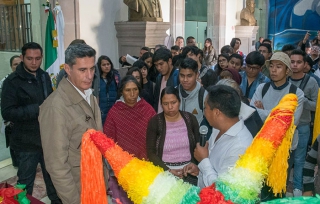 Inauguran en la Legislatura expo venta de artesanías otomíes