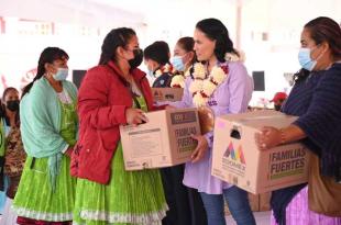 Alejandra del Moral  reconoció la labor que realizan las mujeres mexiquenses.