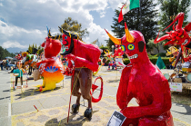 Color, sátira y tradición cobrarán vida en las figuras de Judas elaboradas por artesanos mexiquenses.