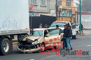 Paramédicos del SUEM confirmaron el deceso de la mujer, quien viajaba como copiloto
