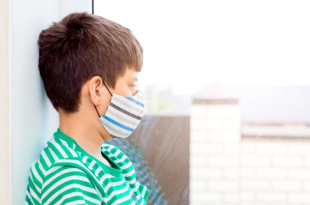 Siete menores fueron trasladados a recibir atención médica tras presentar síntomas de intoxicación en Huauchinango, Puebla.