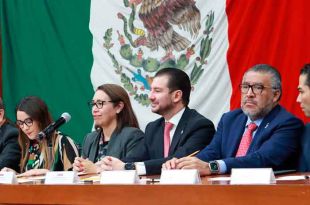 La gobernadora Delfina Gómez destaca presupuesto prudente y apegado a la austeridad, eliminando gastos innecesarios, en el proyecto para transformar la entidad.