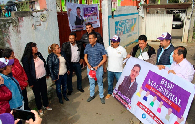 Recibieron maestros en sus casas a Manuel Uribe del SMSEM