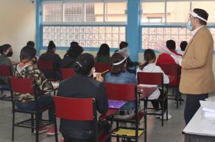 Personal del sector educativo, desde profesores hasta directivos, se dieron a la tarea de buscar a los estudiantes que abandonaron.