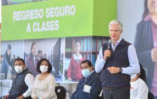 Luego de 15 meses de que las escuelas cerraron sus puertas debido a la emergencia sanitaria por Covid-19, el próximo 14 de junio alumnos y docentes del Estado de México podrán retomar las clases de manera presencial
