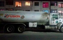 Aseguran a presuntos huachicoleros con pipa de diésel