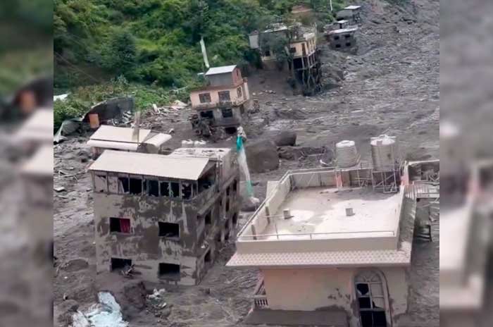 Video: Sube a casi 600 cifra de muertos por riada en Nepal y Tíbet; 2,500 siguen desaparecidos